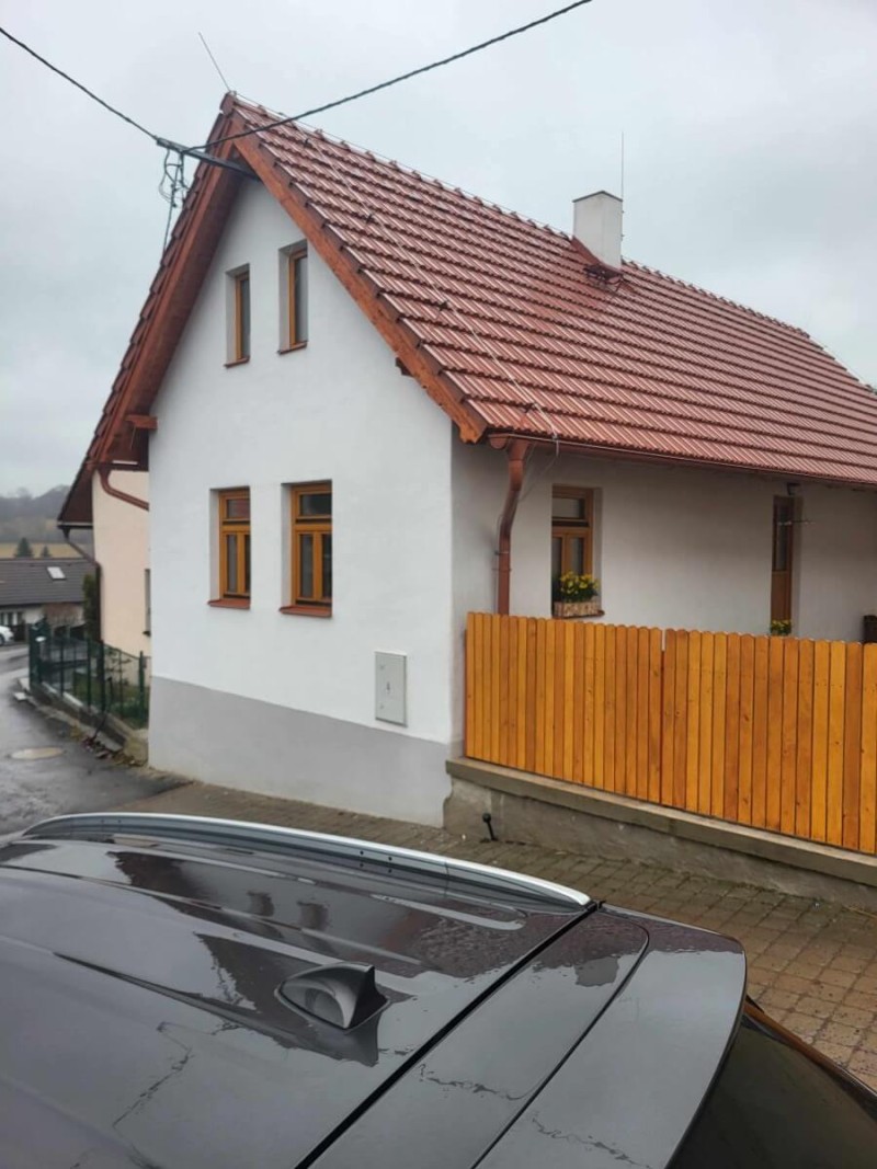 Instalace dřevěných eurooken na rodinném domě ve Stříbrné Skalici